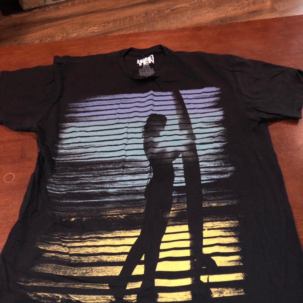 Hang ten shirt